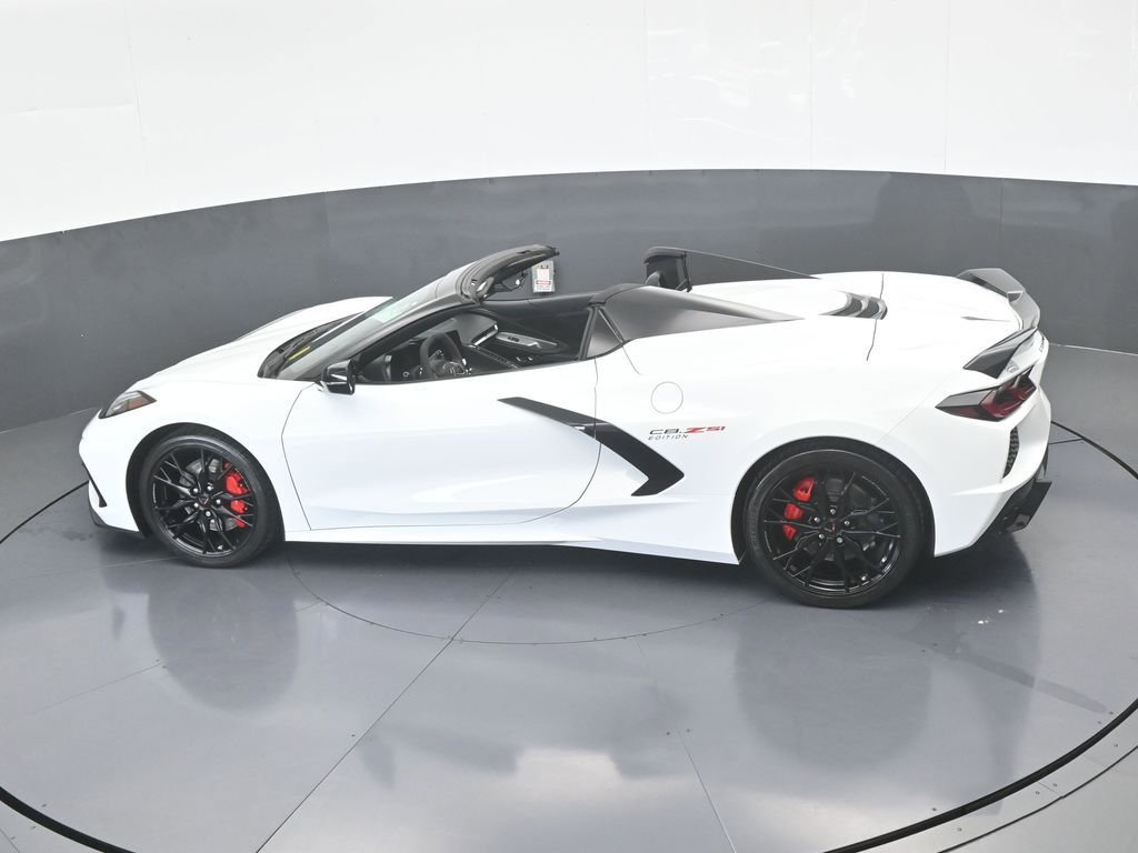 Used 2024 Chevrolet Corvette Stingray Convertible w/ Z51 Performance Package image 44