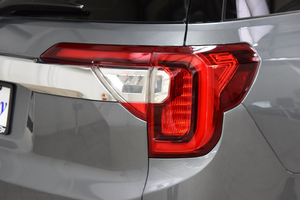 Used 2020 GMC Acadia SLT FWD image 21