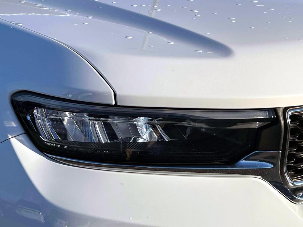 Certified 2023 Jeep Grand Cherokee Laredo w/ Luxury Tech Group I image 8