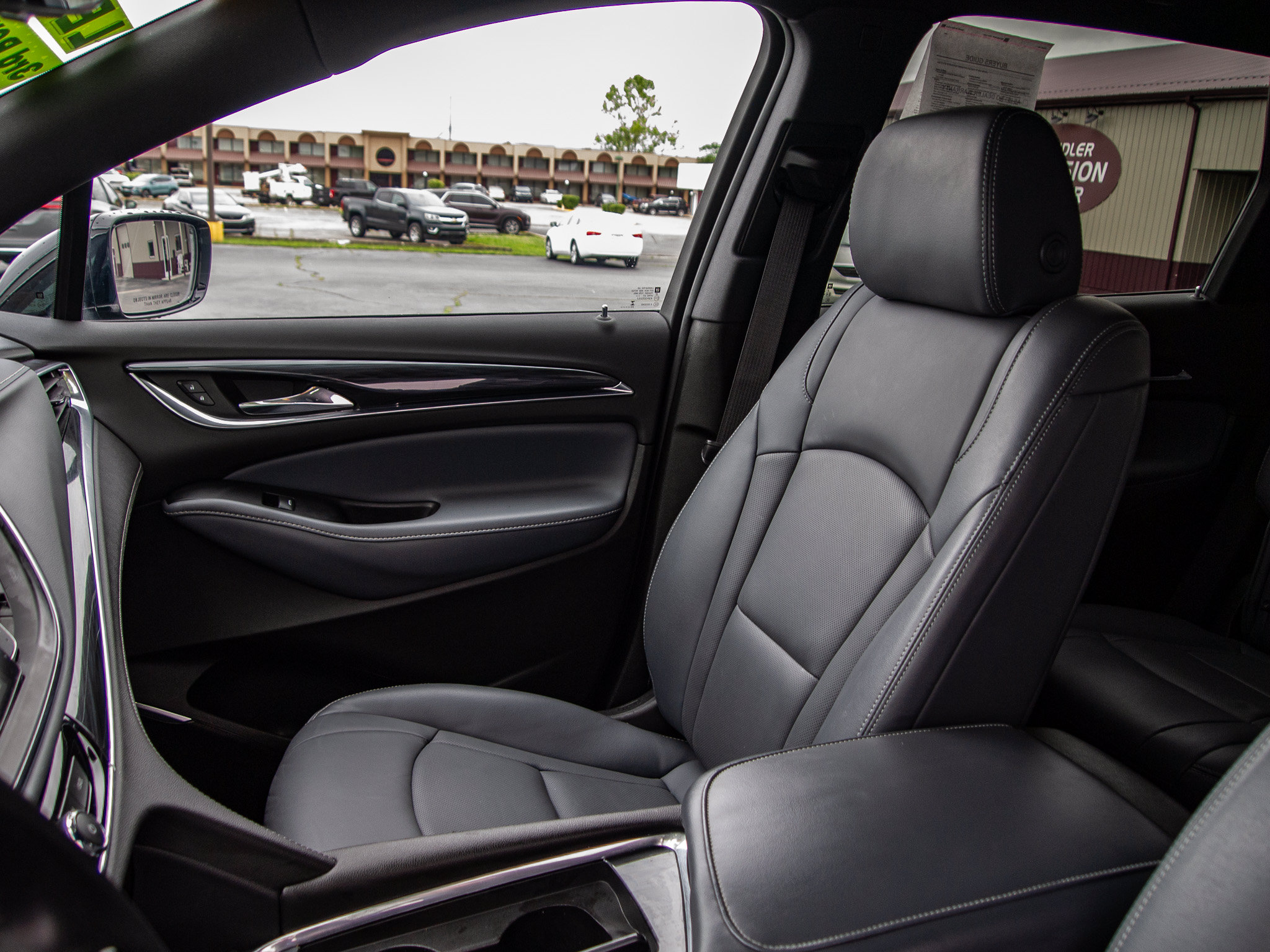 Used 2024 Buick Enclave Essence w/ Technology Package FWD image 14