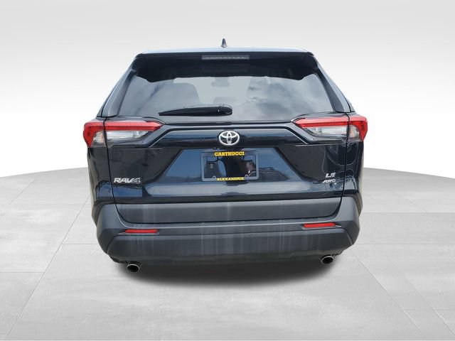 Used 2024 Toyota RAV4 LE AWD/4WD image 5