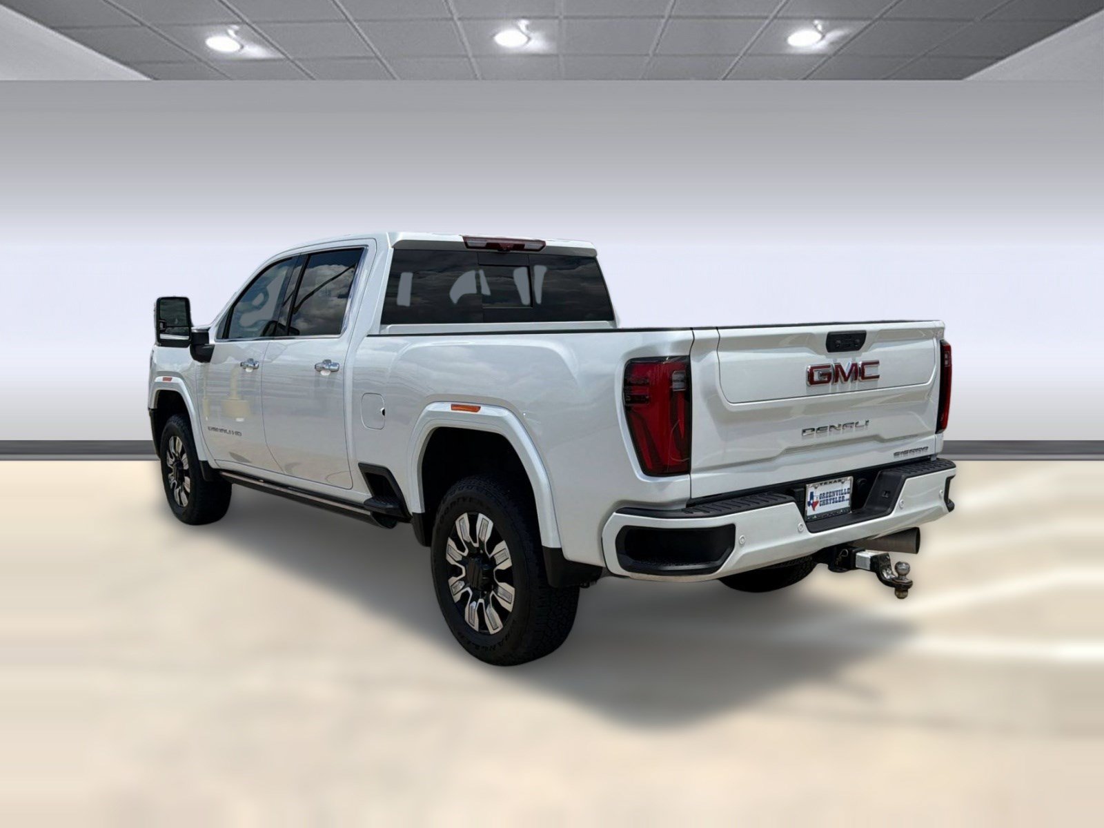 Used 2025 GMC Sierra 2500 Denali w/ Denali Reserve Package AWD/4WD image 3