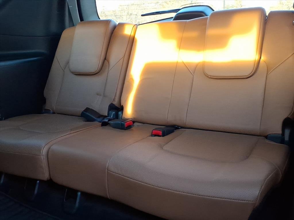Used 2023 INFINITI QX80 Sensory w/ All-Season Package image 18