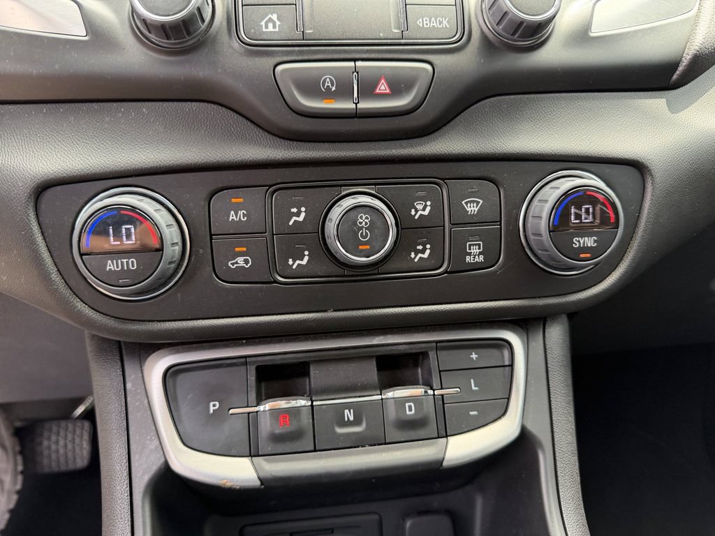 Used 2023 GMC Terrain SLT w/ Infotainment Package II FWD image 14