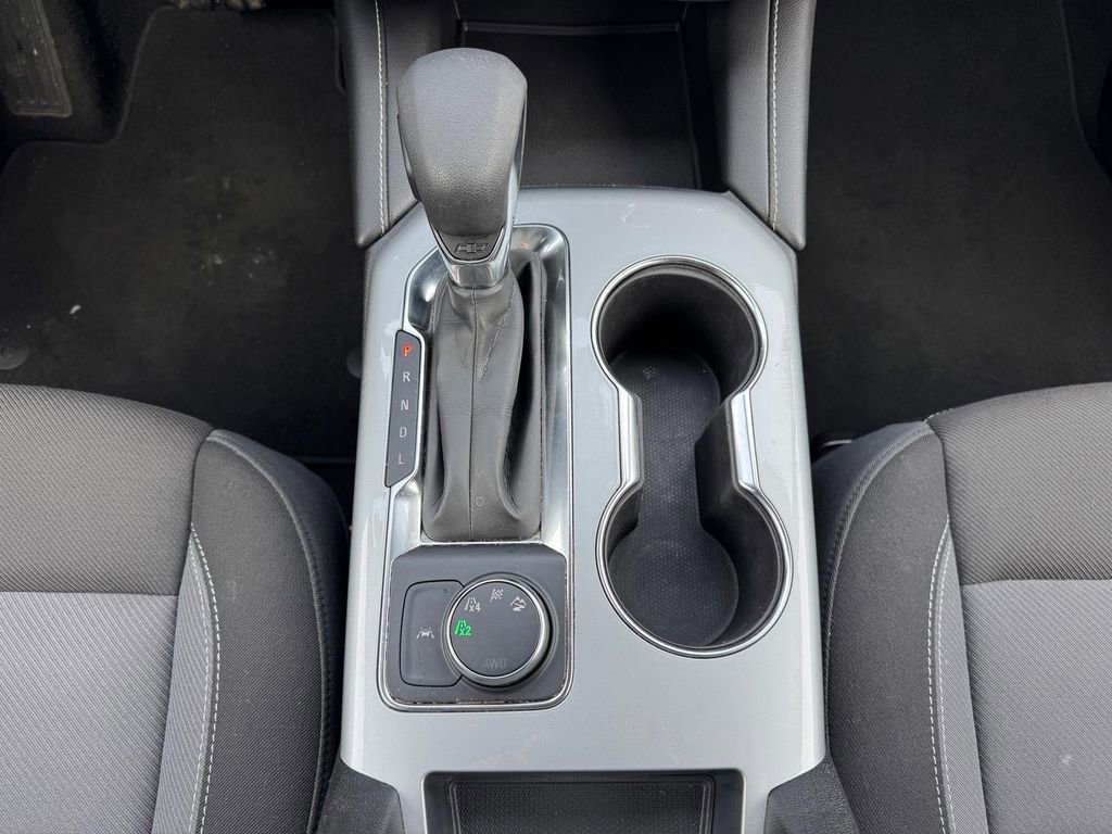 Used 2025 Chevrolet Blazer LT AWD/4WD image 16