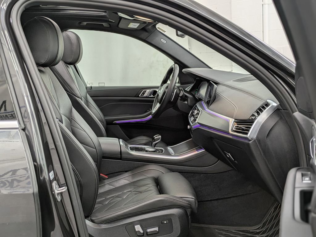 Used 2023 BMW X5 xDrive40i AWD/4WD image 26