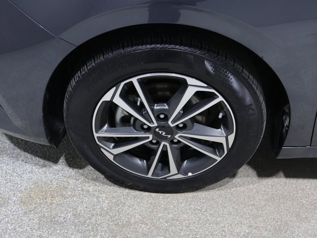 Used 2024 Kia Forte LXS image 9