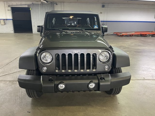 Used 2018 Jeep Wrangler Unlimited Sport w/ Connectivity Group AWD/4WD image 2