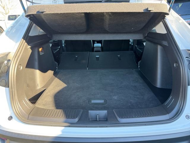 Used 2024 Chevrolet Trax LT w/ Driver Confidence Package image 28