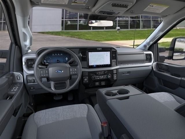 New 2026 Ford F350 XLT w/ XLT Premium Package AWD/4WD image 9