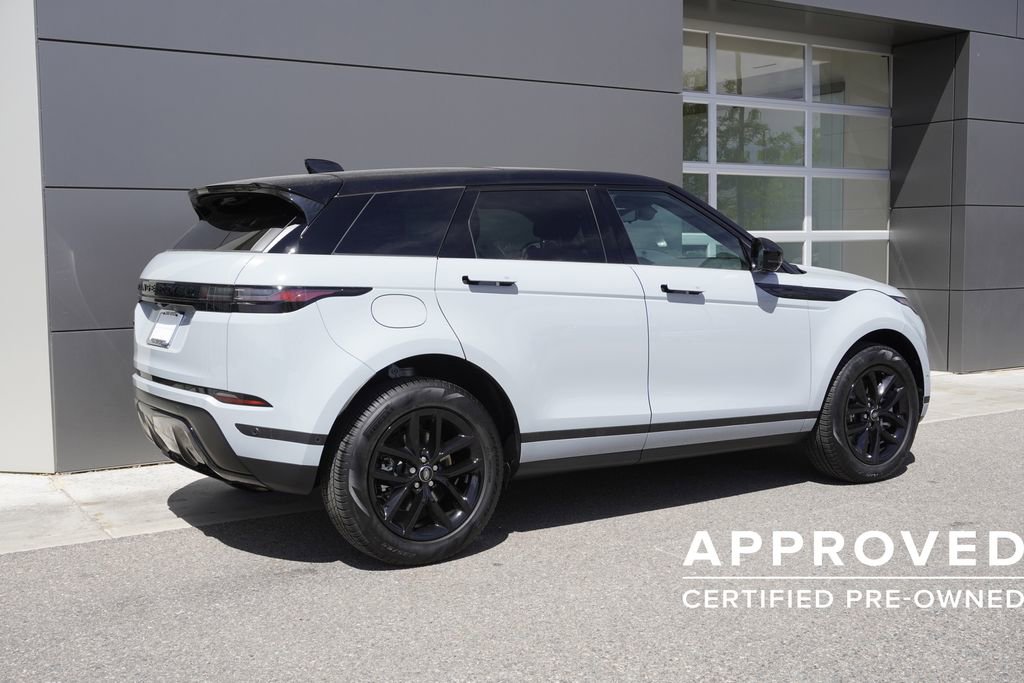Used 2025 Land Rover Range Rover Evoque S AWD/4WD image 4