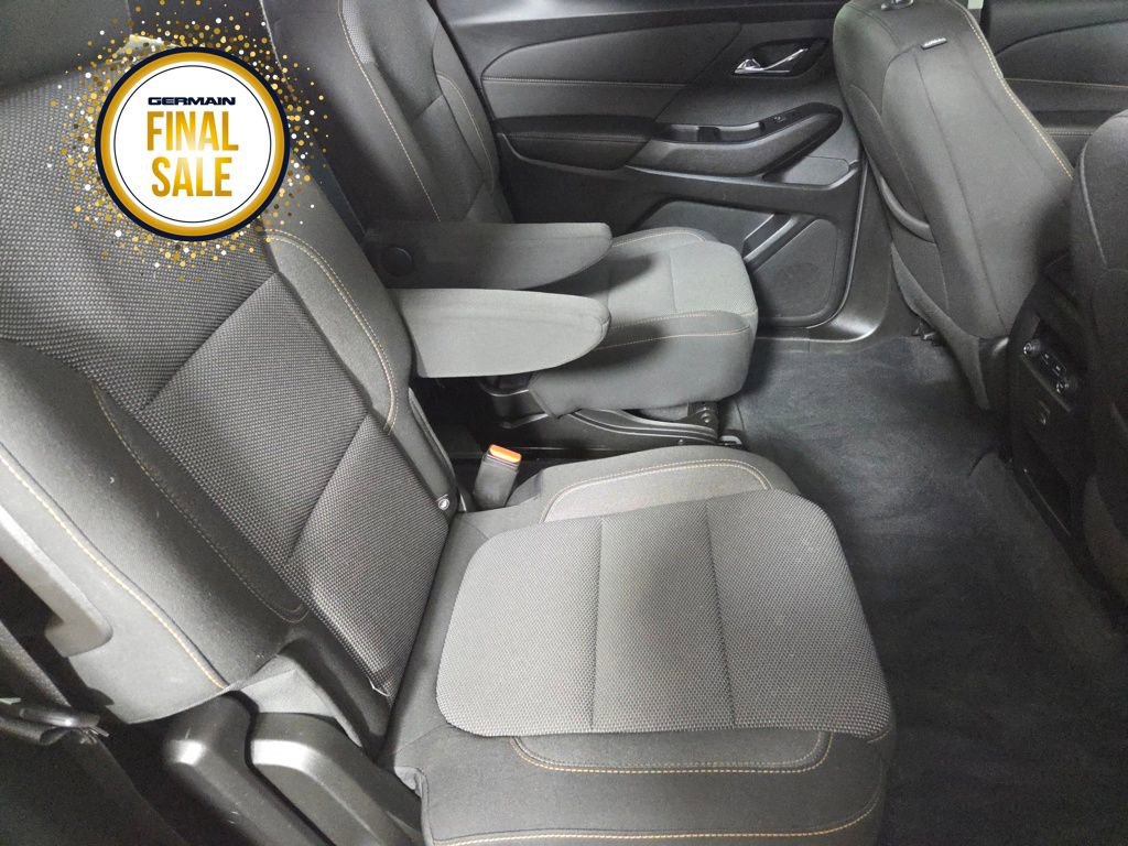 Used 2020 Chevrolet Traverse LT image 16