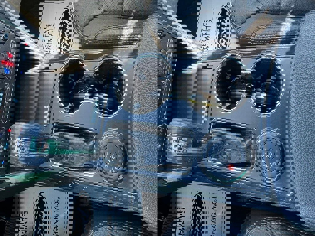 Used 2019 Ford Explorer Limited image 11