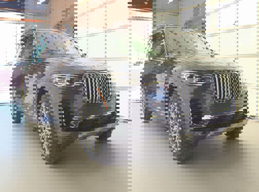 Used 2019 BMW X7 xDrive50i w/ Premium Package image 5