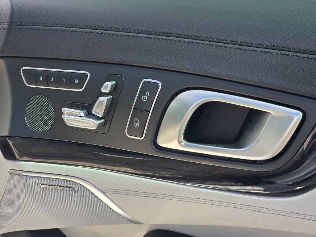 Used 2020 Mercedes-Benz SL 450 image 21