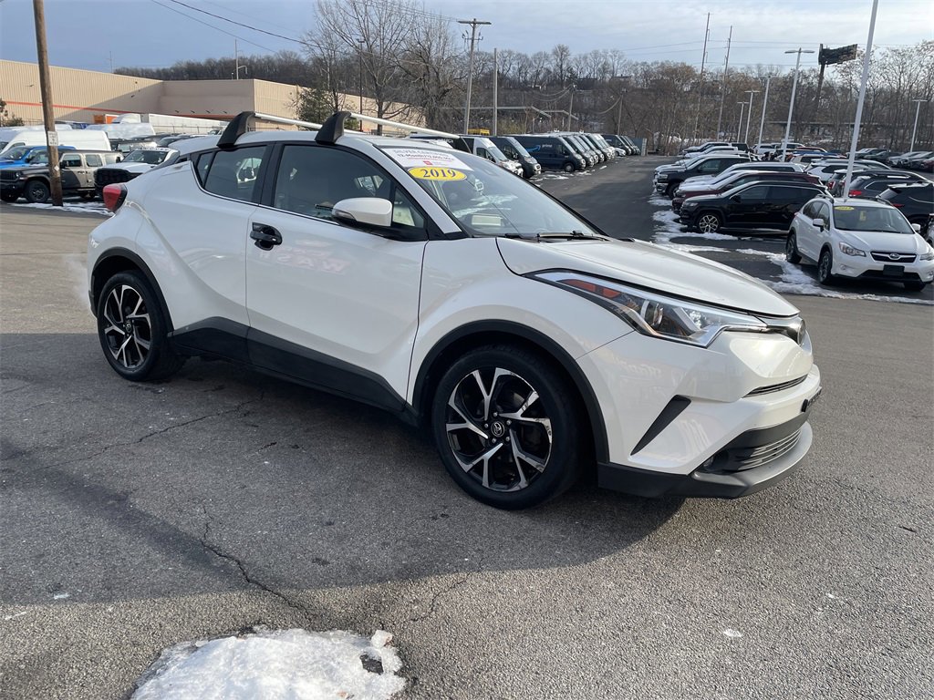 Used 2019 Toyota C-HR Limited image 6