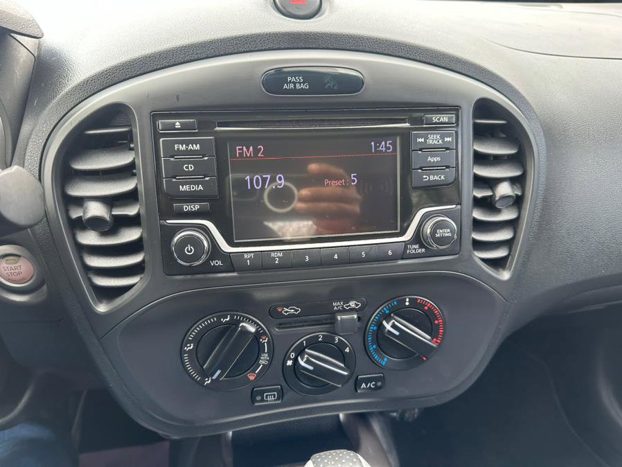 Used 2015 Nissan Juke S image 18