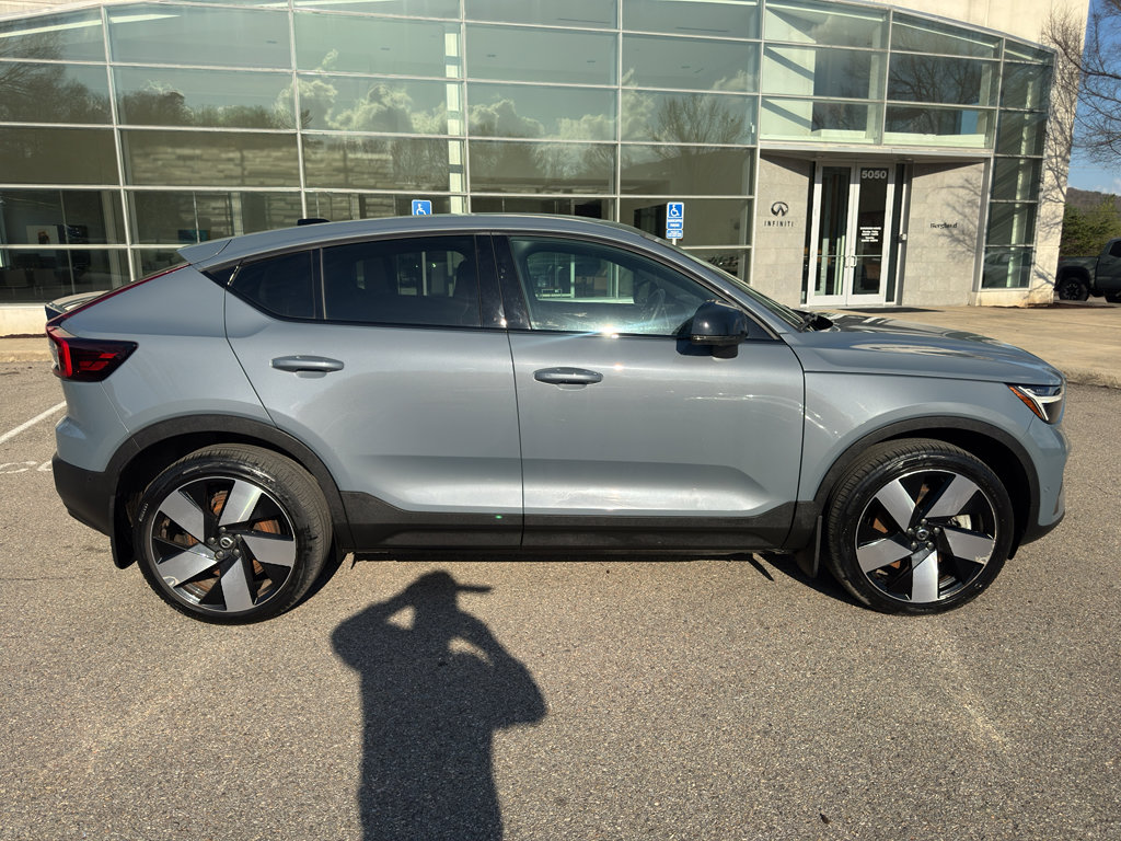 Used 2023 Volvo C40 P8 Recharge Ultimate w/ Protection Package Premier image 10