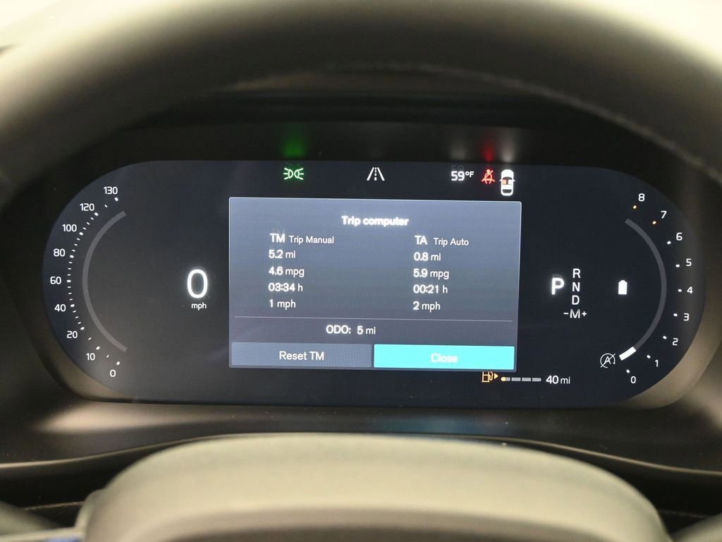 New 2026 Volvo XC40 B5 Plus w/ Protection Package Premier image 9