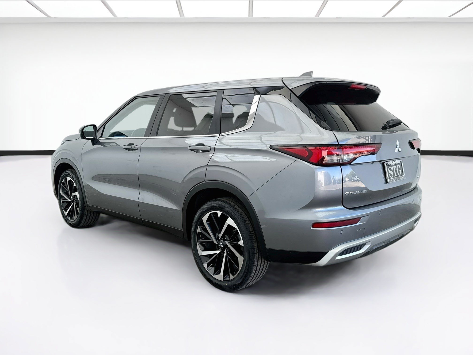 Used 2024 Mitsubishi Outlander SE FWD image 6