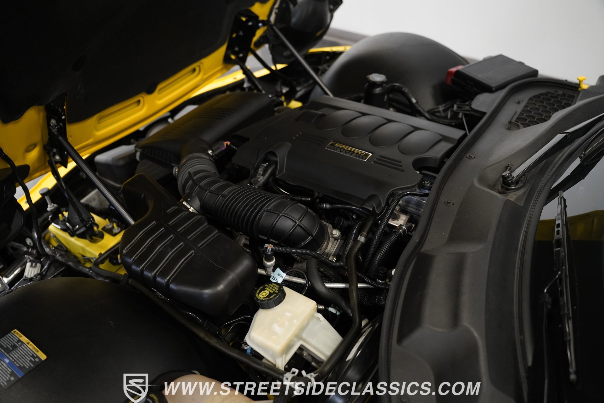 Used 2009 Pontiac Solstice Coupe w/ Premium Package image 33