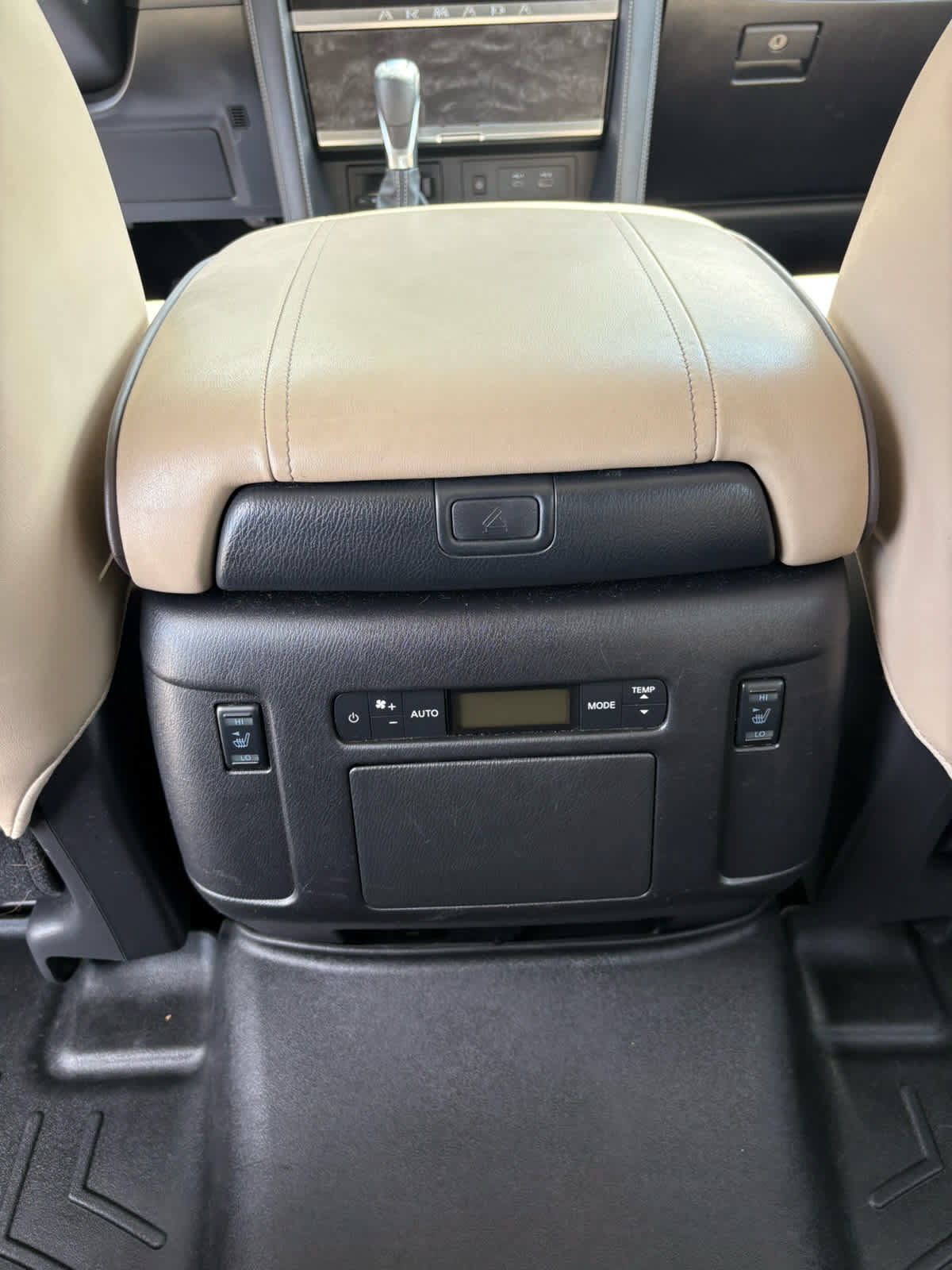 Used 2022 Nissan Armada Platinum w/ Captain's Chairs Package AWD/4WD image 33