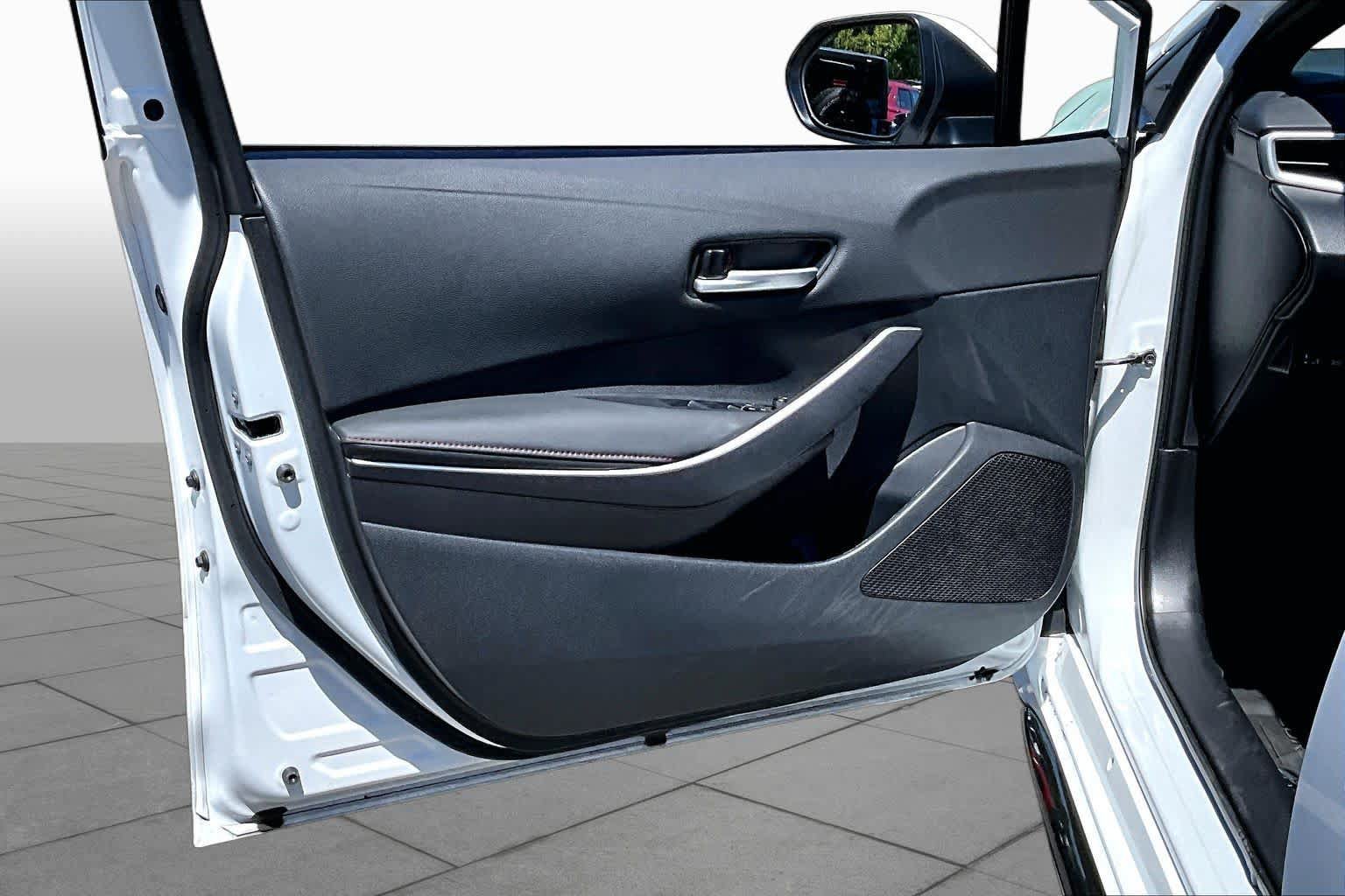 Used 2024 Toyota Corolla SE FWD image 21