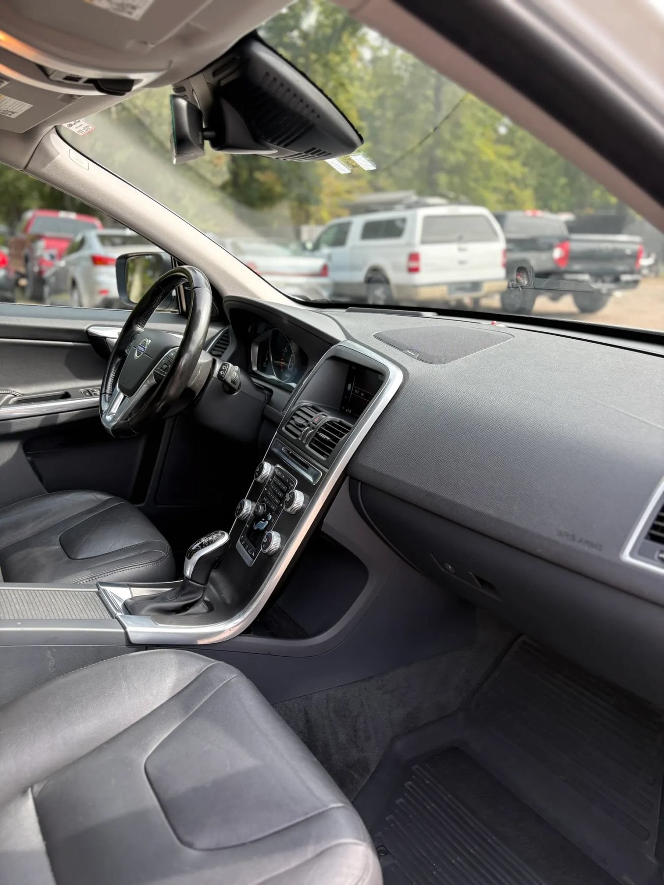 Used 2016 Volvo XC60 T6 Platinum AWD/4WD image 48
