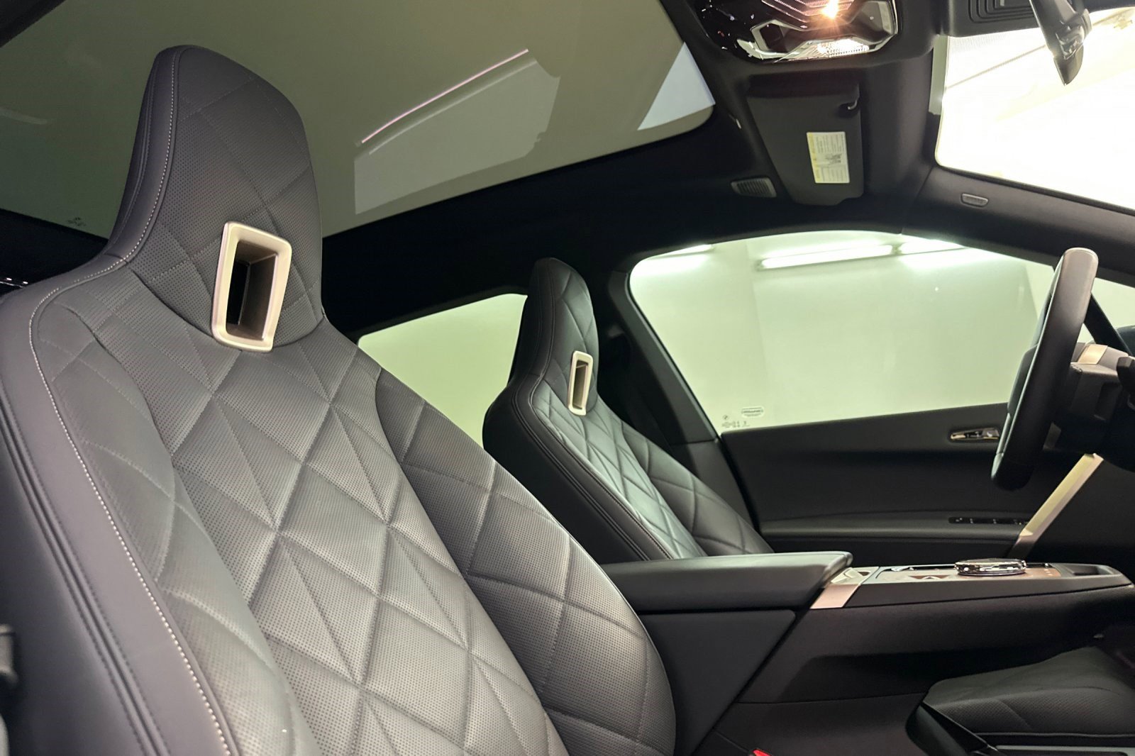 Certified 2023 BMW iX M60 w/ Executive Package image 32