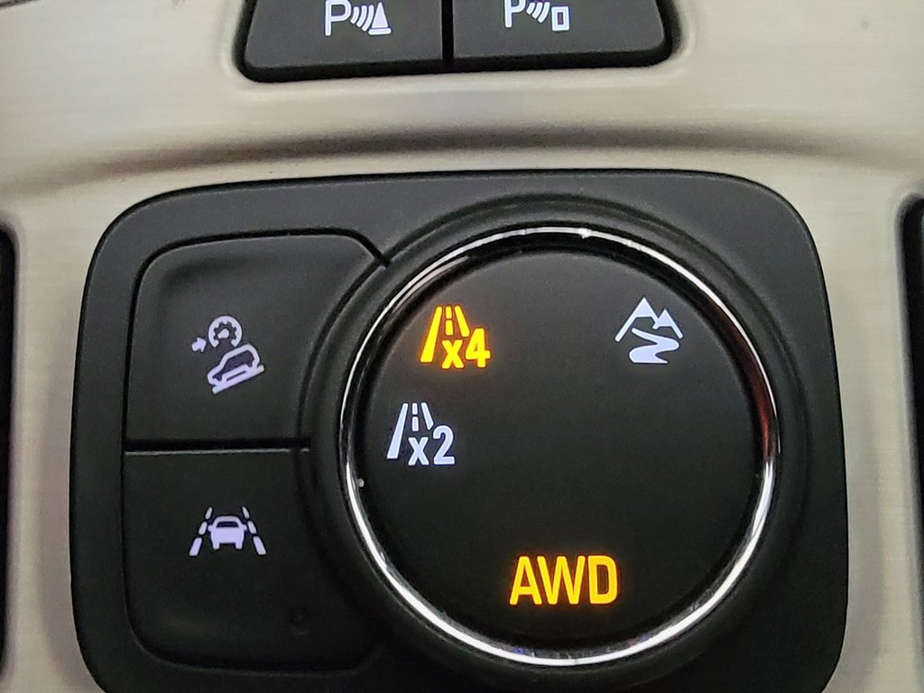 Used 2023 GMC Terrain Denali w/ Denali Premium Package AWD/4WD image 27
