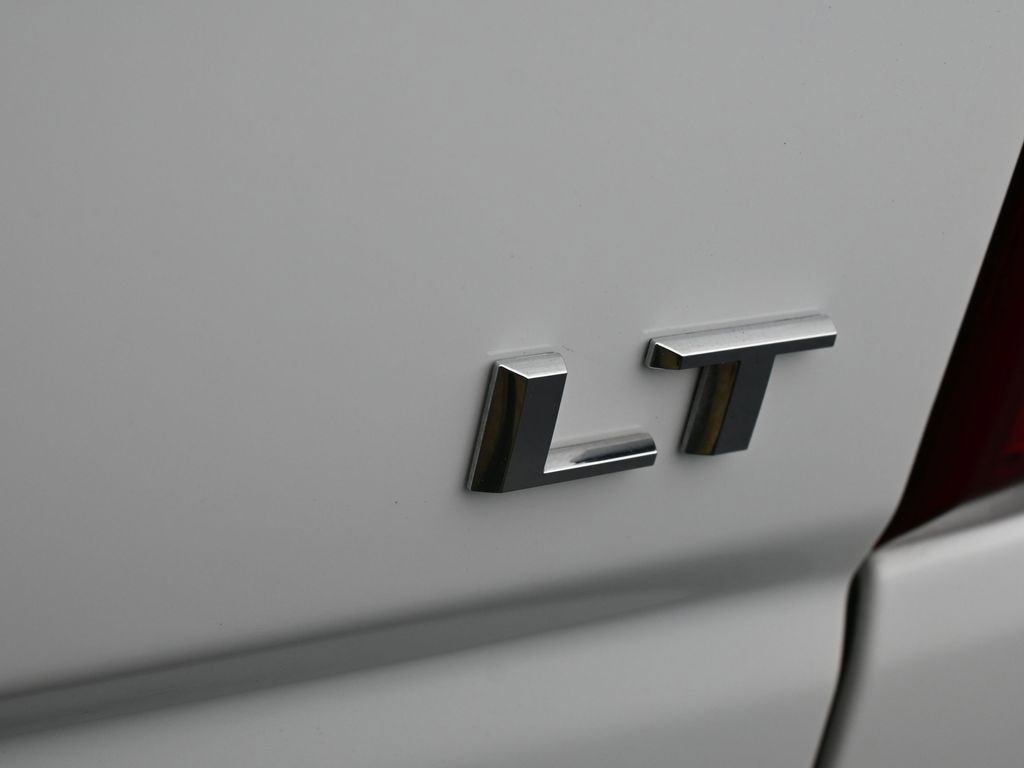 Used 2025 Chevrolet Silverado 2500 LT w/ Convenience Package image 34