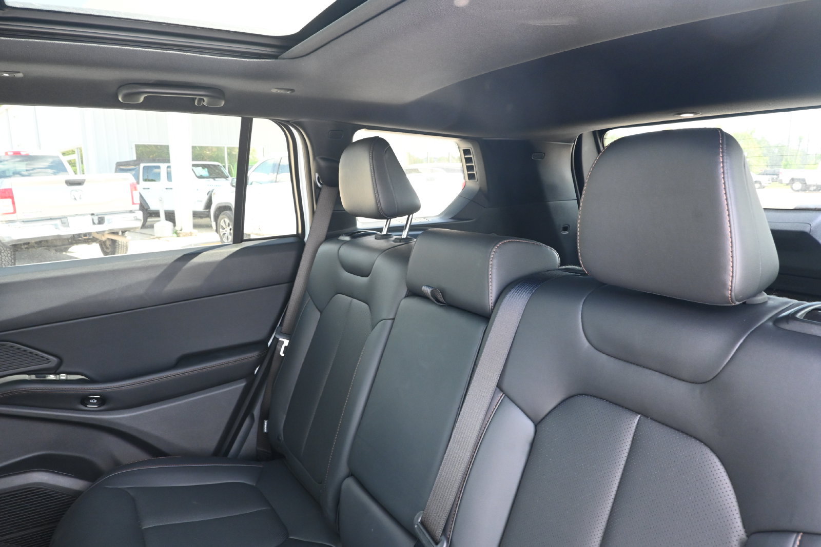New 2026 Jeep Cherokee Limited AWD/4WD image 23
