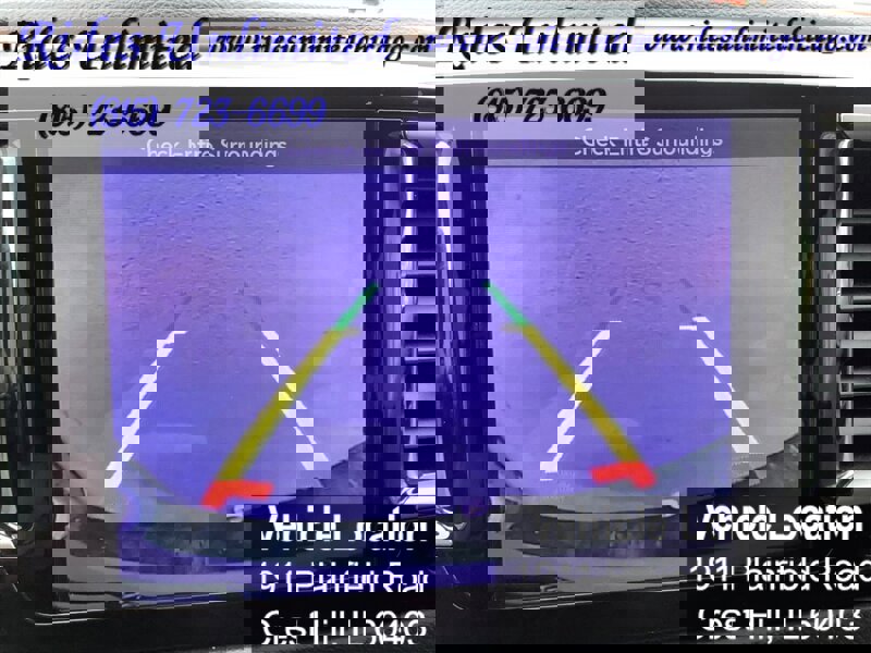 Used 2017 Chrysler Pacifica Touring Plus w/ Tire & Wheel Group image 10