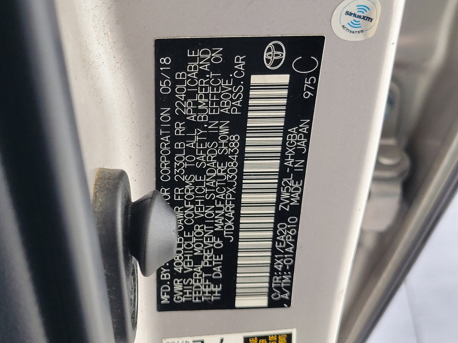 Used 2018 Toyota Prius Prime Premium w/ Carpet Mat Package FWD image 17