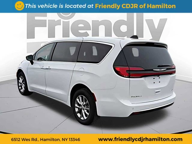 New 2026 Chrysler Pacifica Select AWD/4WD image 3