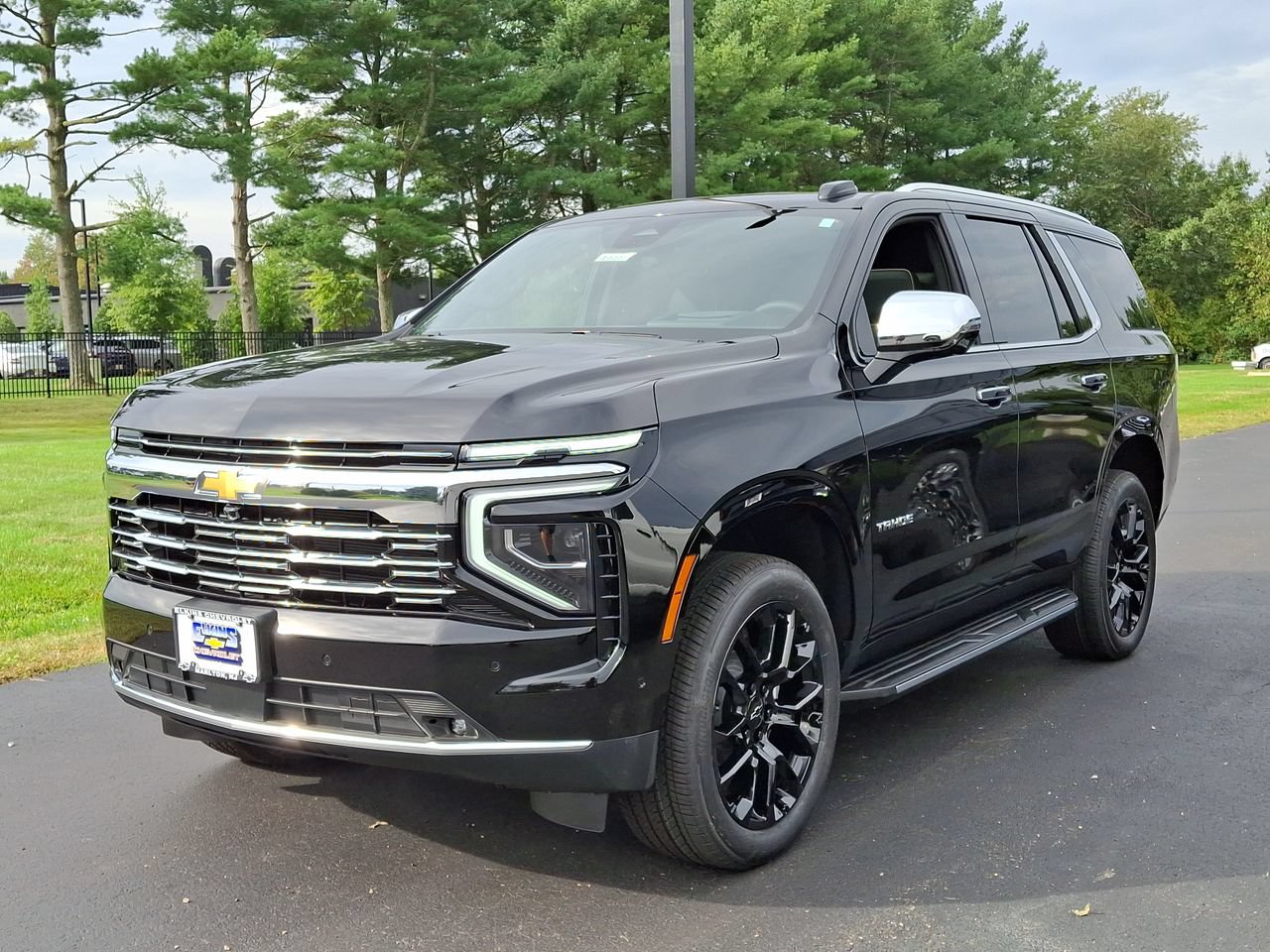 New 2026 Chevrolet Tahoe Premier AWD/4WD image 2
