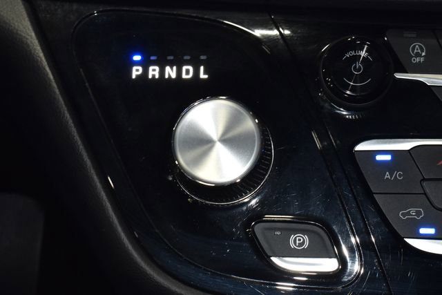 Certified 2025 Chrysler Pacifica Select image 19