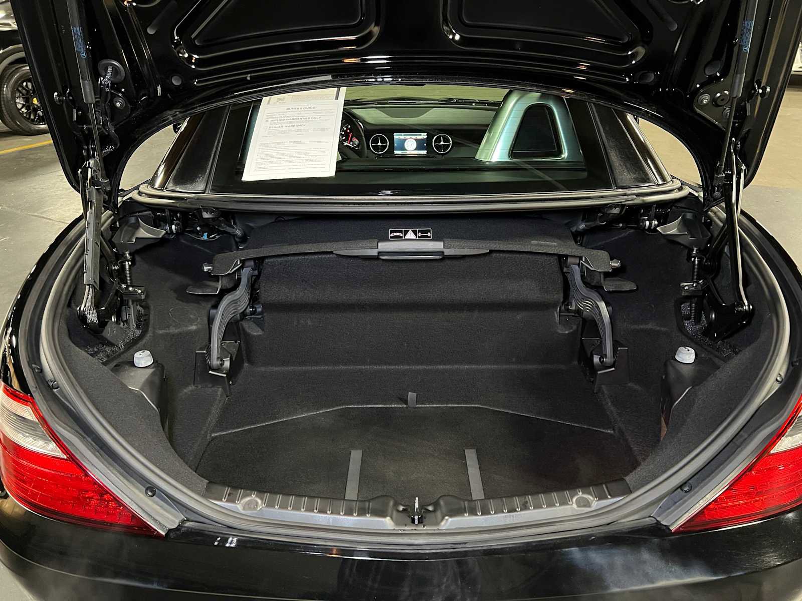 Used 2015 Mercedes-Benz SLK 350 image 15