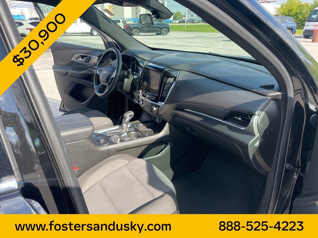 Used 2023 Chevrolet Traverse LT FWD image 19