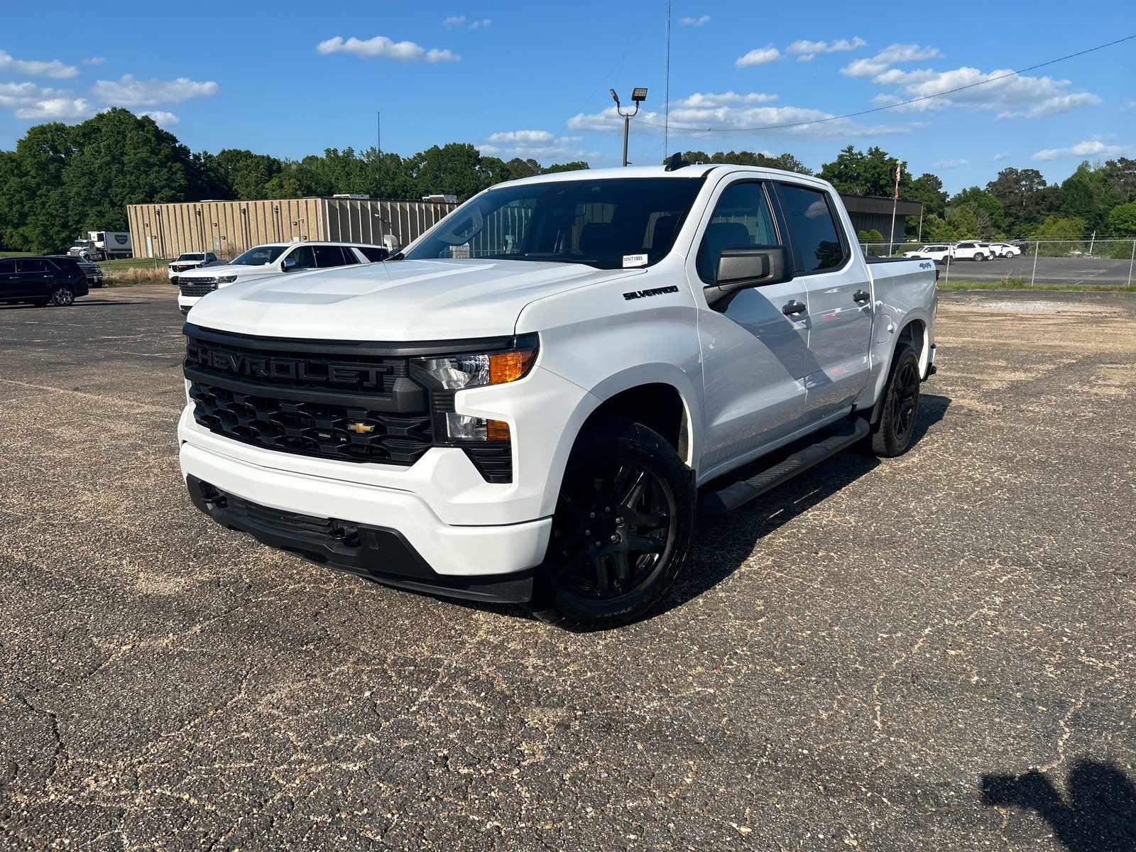 Used 2024 Chevrolet Silverado 1500 Custom w/ Turbomax Blackout Package AWD/4WD image 1