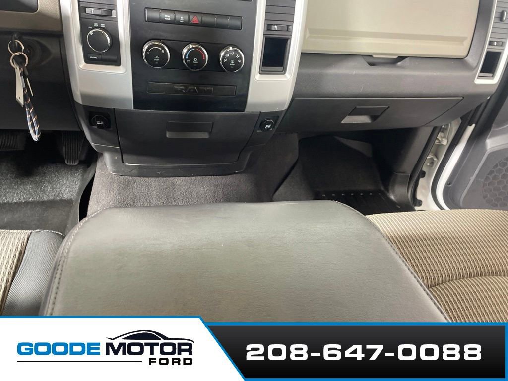 Used 2012 RAM 1500 Classic SLT AWD/4WD image 17