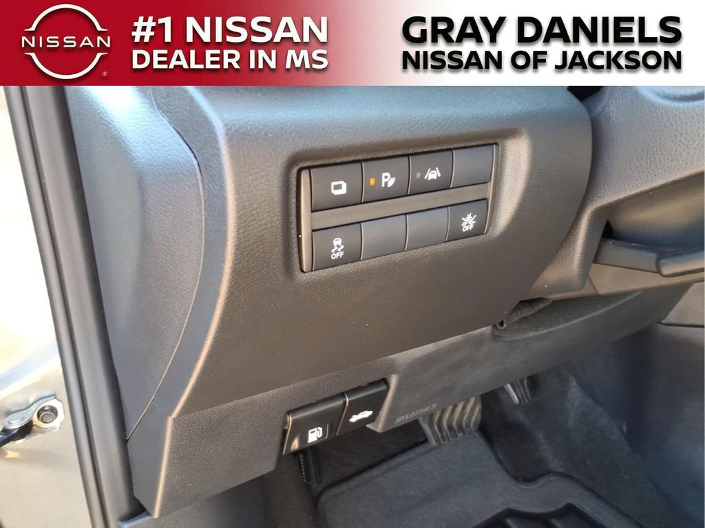 Used 2024 Nissan Versa S w/ Trunk Package FWD image 12