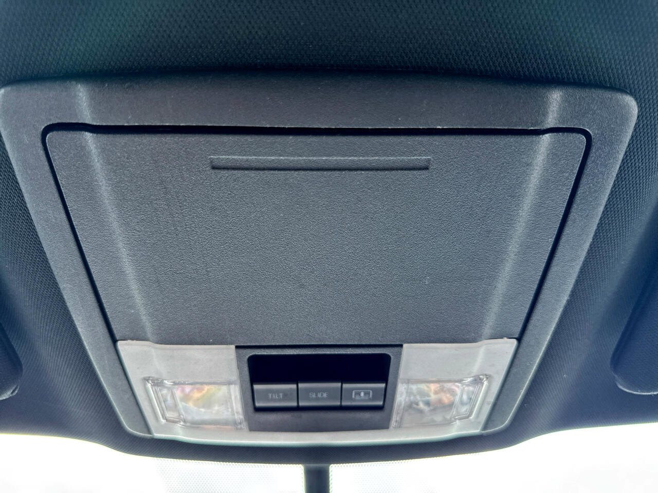 Used 2017 Ford Explorer XLT w/ Equipment Group 202A image 29