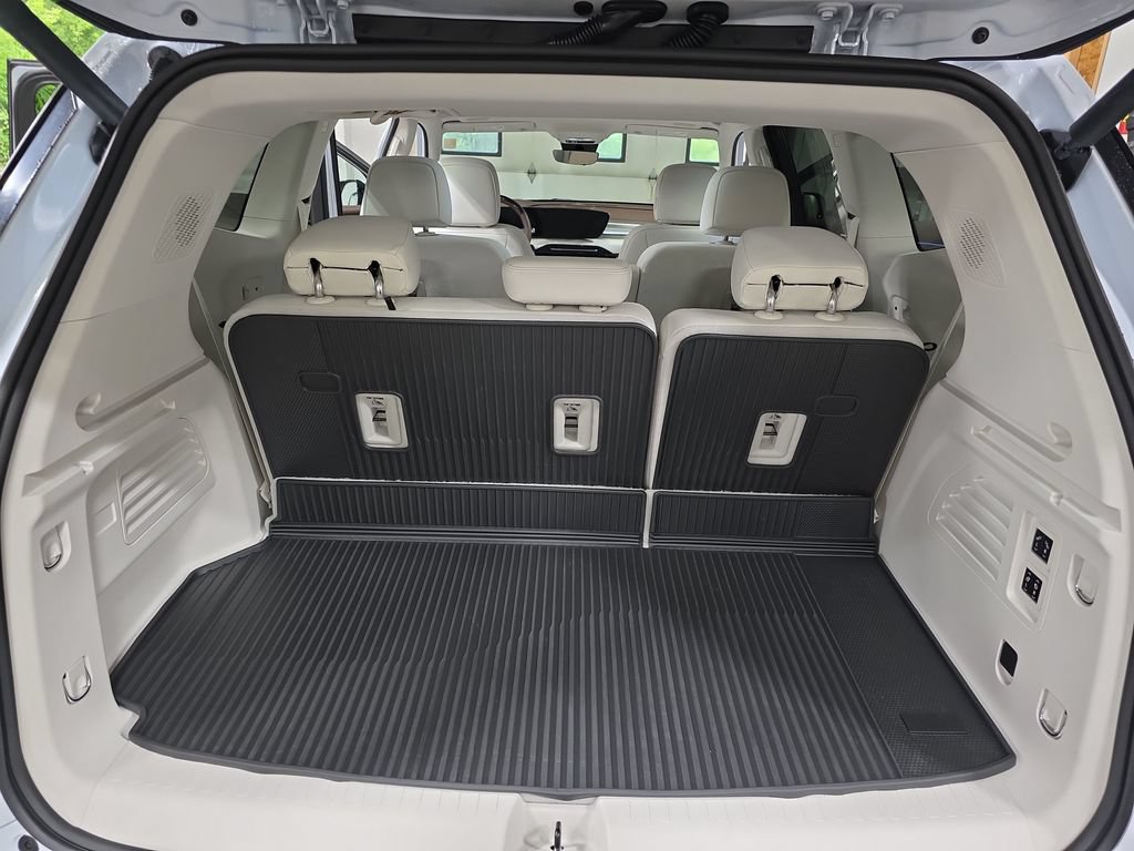 New 2026 Buick Enclave Avenir w/ Super Cruise Package AWD/4WD image 13
