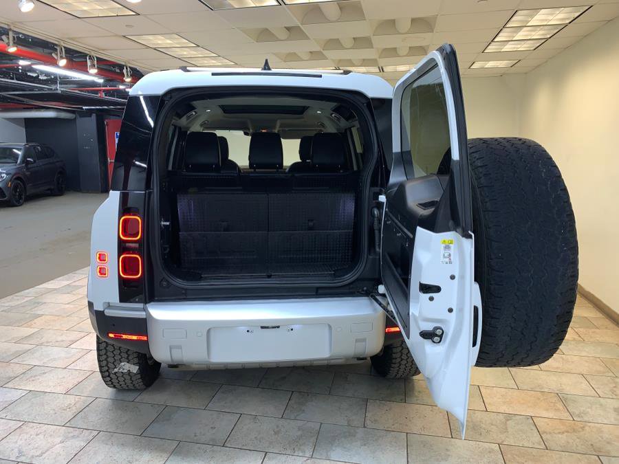 Used 2020 Land Rover Defender 110 S AWD/4WD image 47