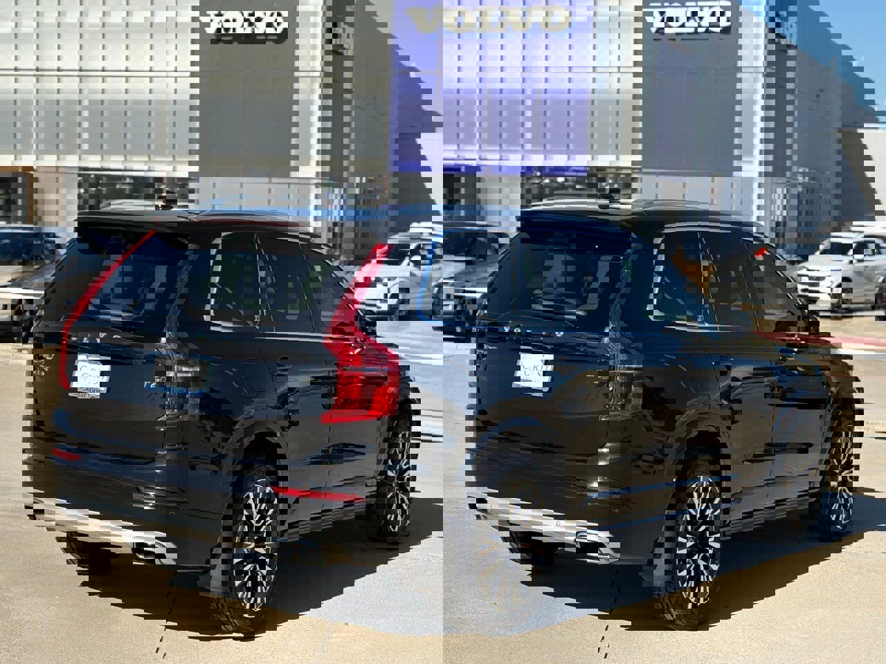 Used 2020 Volvo XC90 T6 Momentum image 6