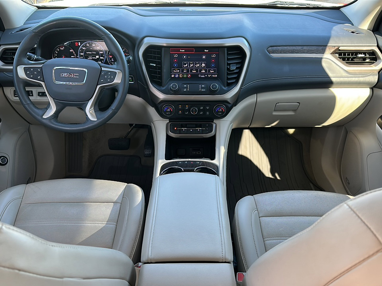 Used 2023 GMC Acadia Denali w/ Denali Ultimate Package image 21