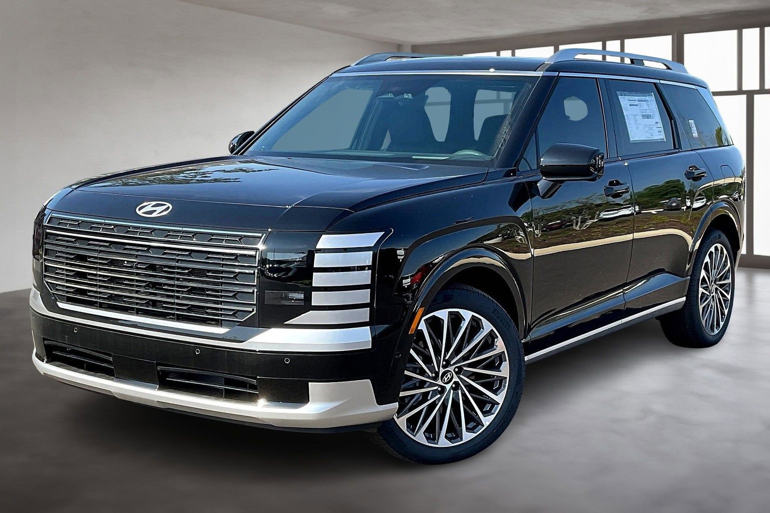 New 2026 Hyundai Palisade Calligraphy FWD image 2