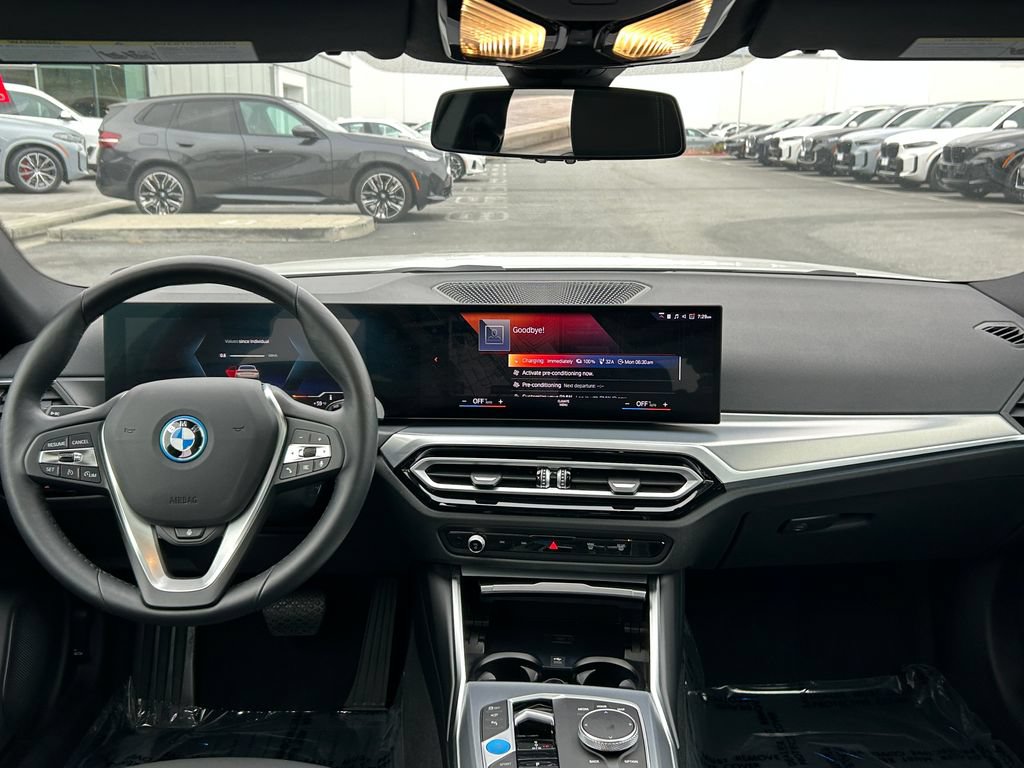 Used 2023 BMW i4 eDrive35 w/ Premium Package RWD image 34