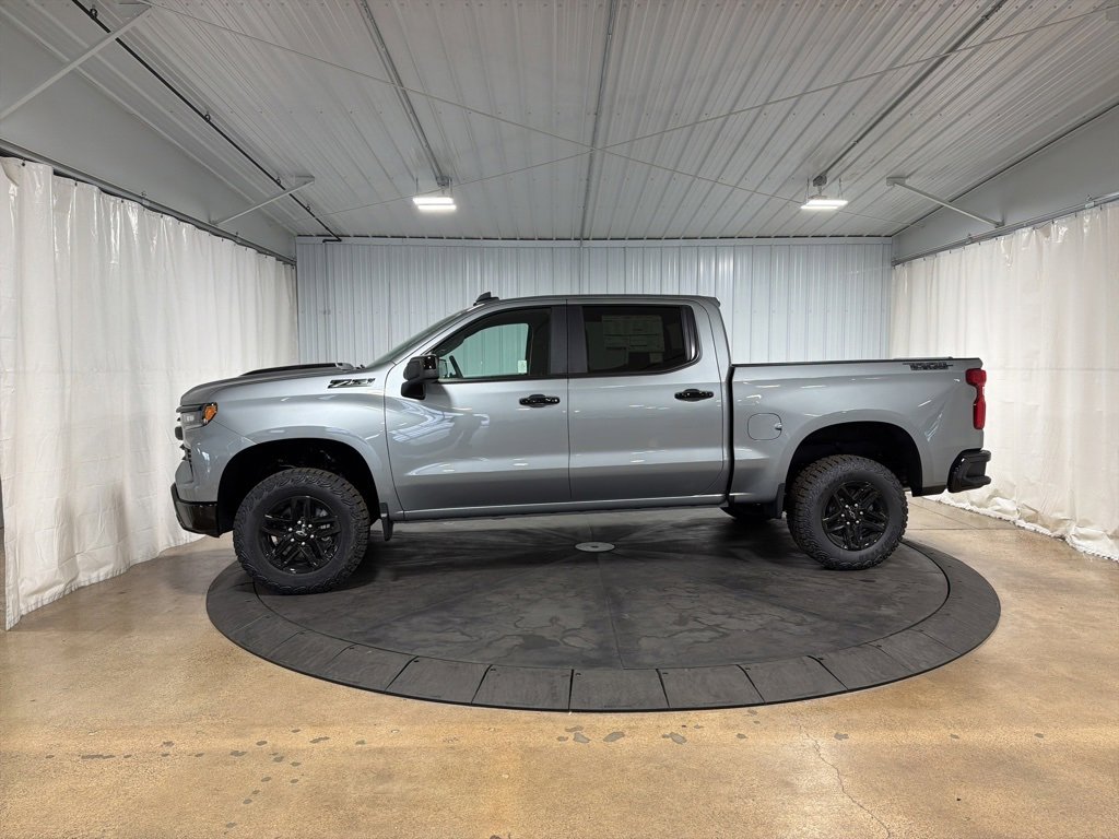 New 2026 Chevrolet Silverado 1500 LT Trail Boss w/ Dark Appearance Package image 2
